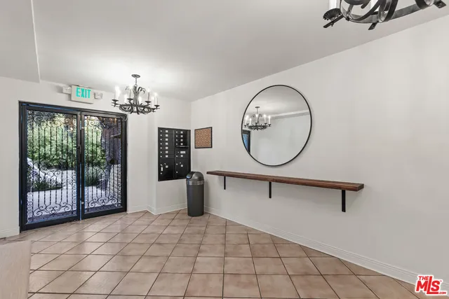 $3,200 | 6732 Hillpark Drive, Unit 307, Los Angeles, CA 90068