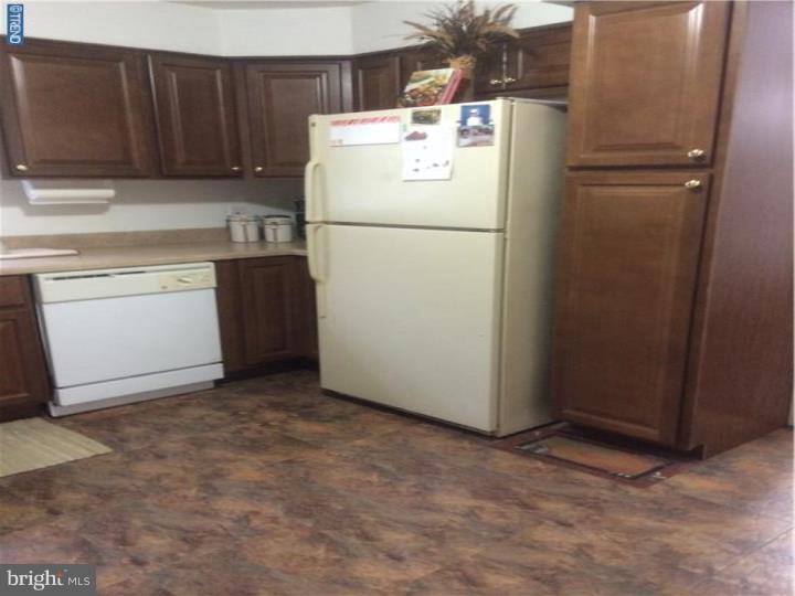 47 Stamford Road Hamilton, NJ 08619 - Photo 8 of 14 Kitchen