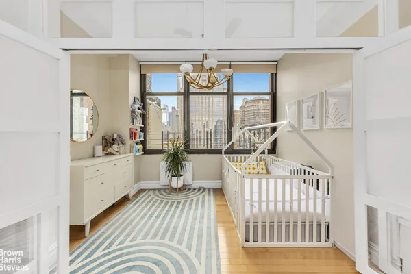 $895,000 | 244 Madison Avenue, Unit 16A | Murray Hill