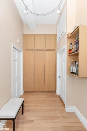 $895,000 | 244 Madison Avenue, Unit 16A | Murray Hill