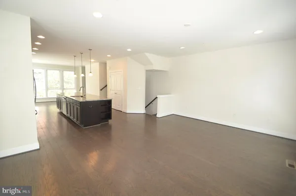 $4,750 | 408 Stabler Lane, Alexandria, VA 22304
