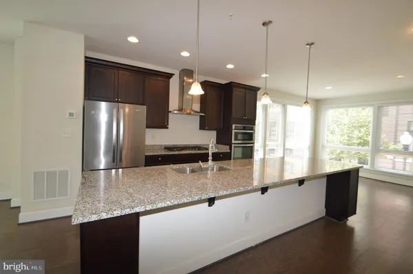 $4,750 | 408 Stabler Lane, Alexandria, VA 22304