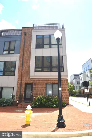 $4,750 | 408 Stabler Lane, Alexandria, VA 22304