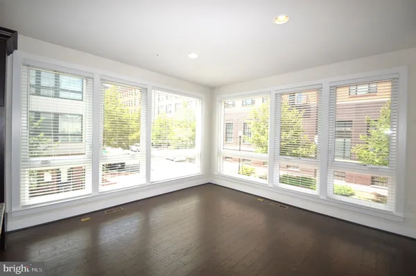 $4,750 | 408 Stabler Lane, Alexandria, VA 22304