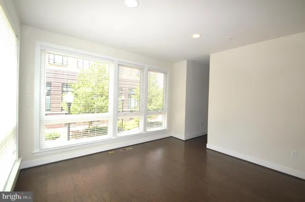 $4,750 | 408 Stabler Lane, Alexandria, VA 22304