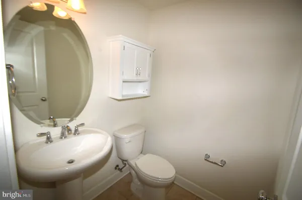 $4,750 | 408 Stabler Lane, Alexandria, VA 22304