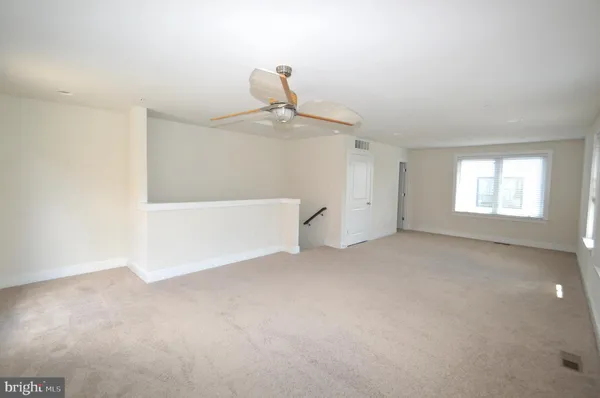 $4,750 | 408 Stabler Lane, Alexandria, VA 22304