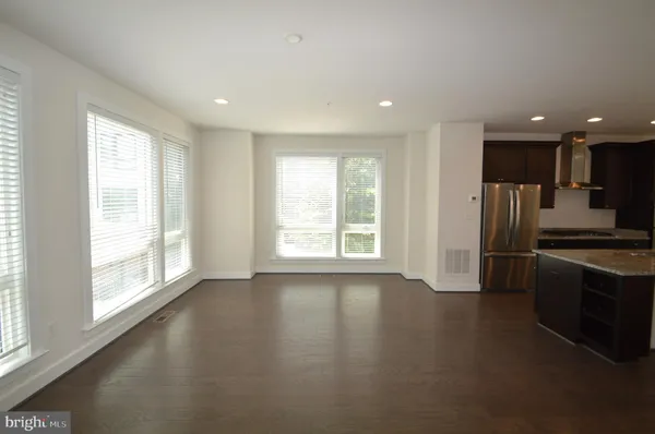 $4,750 | 408 Stabler Lane, Alexandria, VA 22304