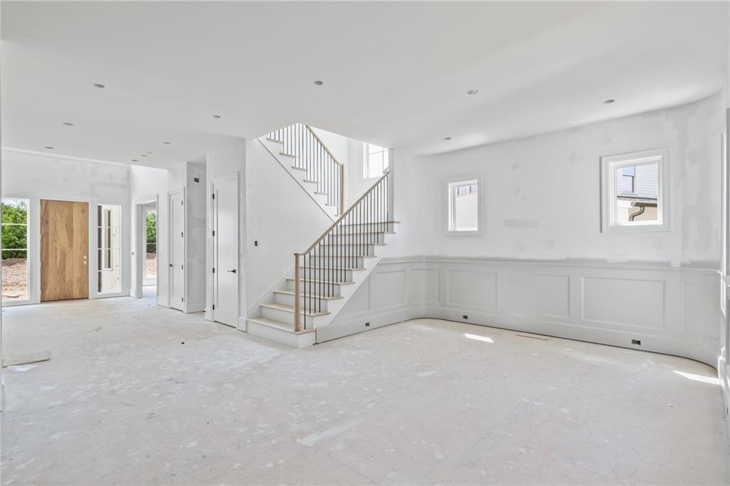10910 Woodstock Road Roswell, GA 30075 - Photo 5 of 20