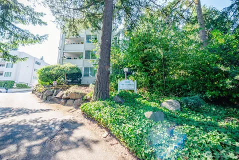 $370,000 | 17417 Ashworth Avenue North, Unit 303, Shoreline, WA 98133