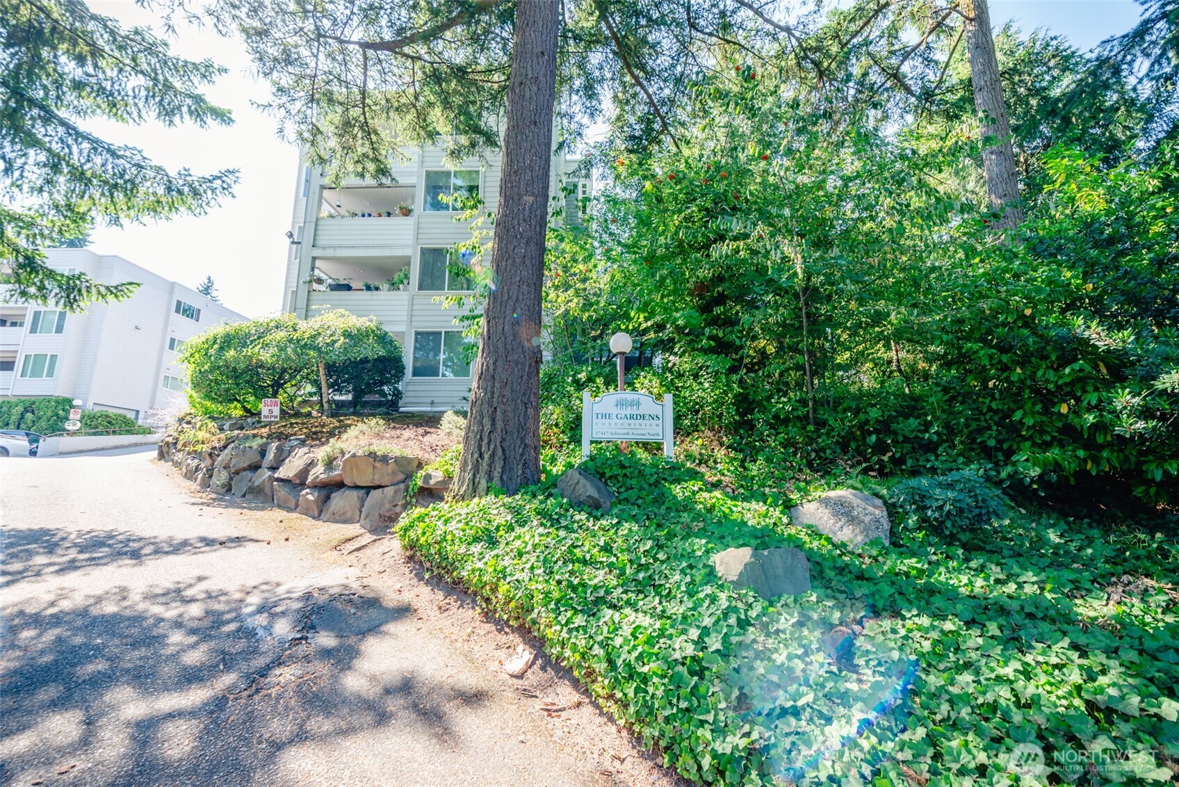 17417 Ashworth Avenue North, Unit 303 Shoreline, WA 98133 - Photo 23 of 24