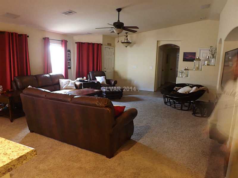 4528 Catfish Bend Road North Las Vegas, NV 89031 - Photo 18 of 28 Property Photo. Family/ Great room