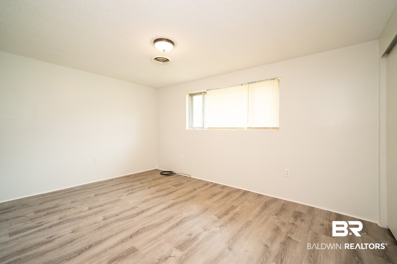 7633 Hoppes Drive Foley, AL 36535 - Photo 14 of 29