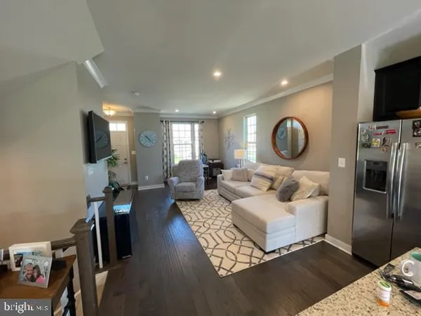 $3,600 | 18157 Red Mulberry Road, Dumfries, VA 22026