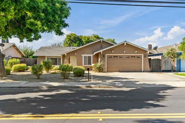 $439,000 | 2820 East Orangeburg Avenue, Modesto, CA 95355