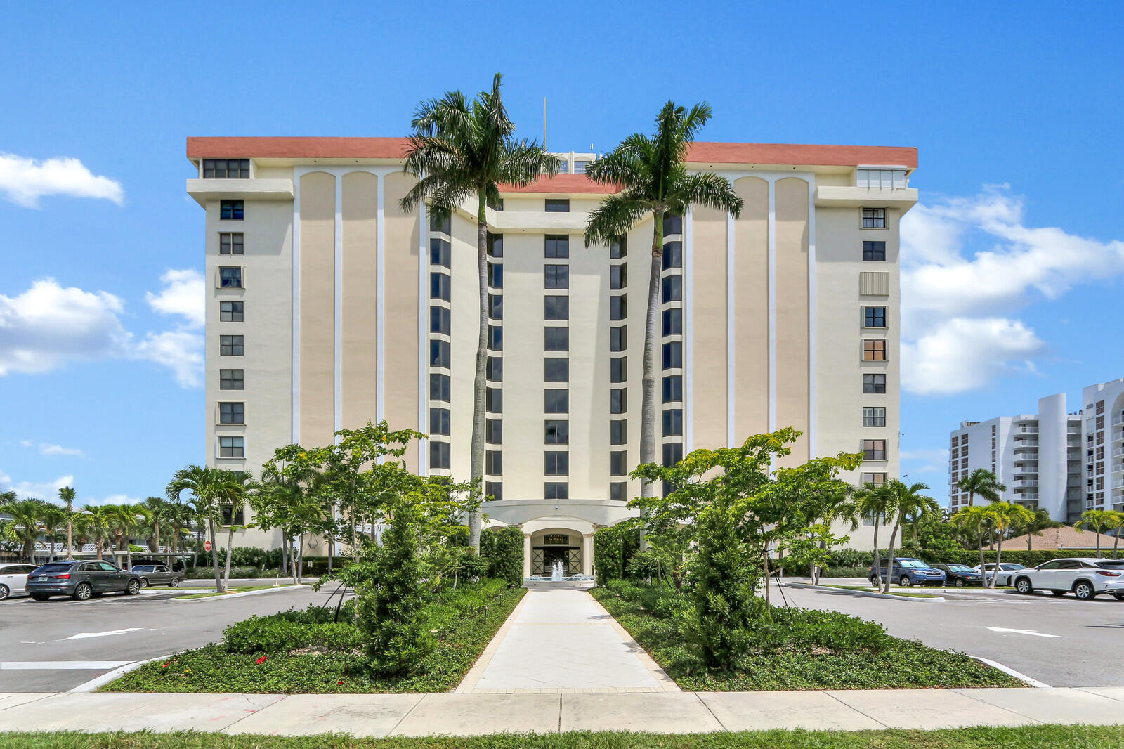 3800 Washington Road, Unit 305 West Palm Beach, FL 33405 - Photo 1 of 14 Portofino South #305