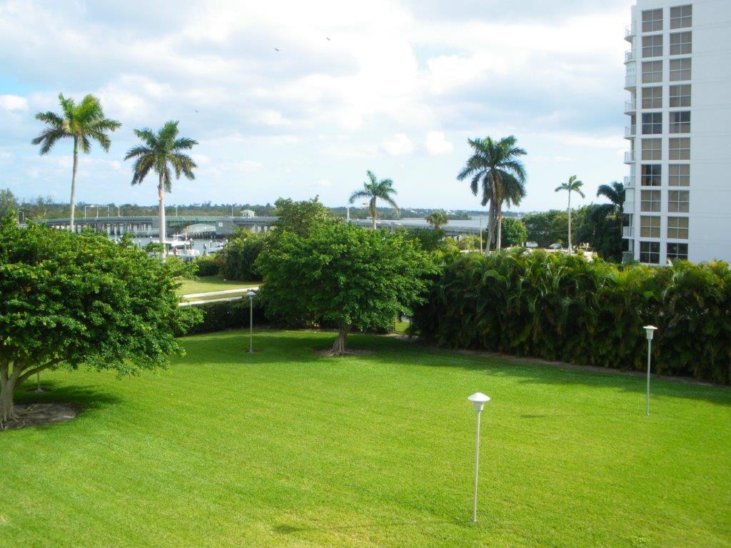 3800 Washington Road, Unit 305 West Palm Beach, FL 33405 - Photo 9 of 14 IMGP0449
