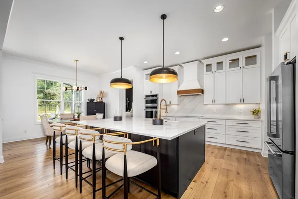 a view of a workspace with furniture
