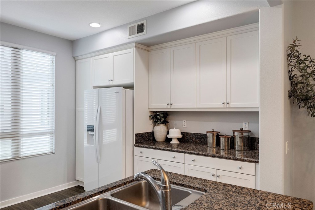 5408 West 149th Place, Unit 4 Hawthorne, CA 90250 - Photo 18 of 48