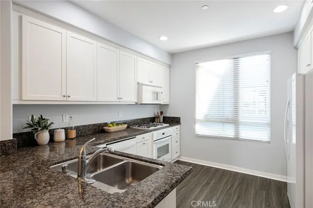 $999,000 | 5408 West 149th Place, Unit 4, Hawthorne, CA 90250