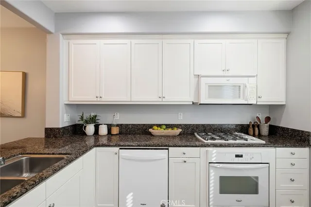 $999,000 | 5408 West 149th Place, Unit 4, Hawthorne, CA 90250