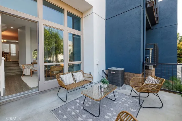 $999,000 | 5408 West 149th Place, Unit 4, Hawthorne, CA 90250