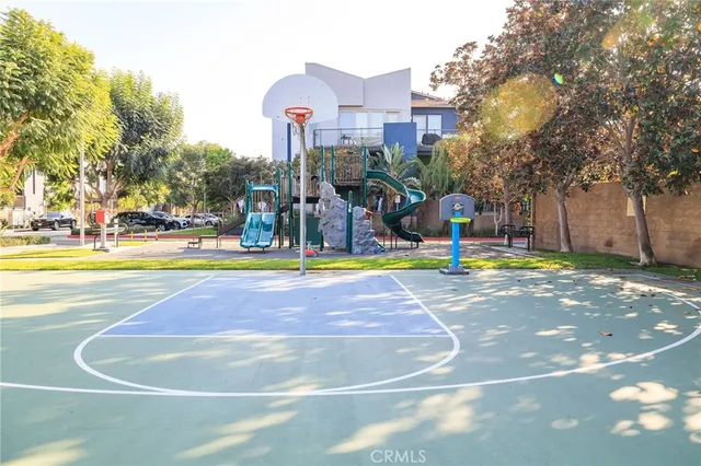 $999,000 | 5408 West 149th Place, Unit 4, Hawthorne, CA 90250