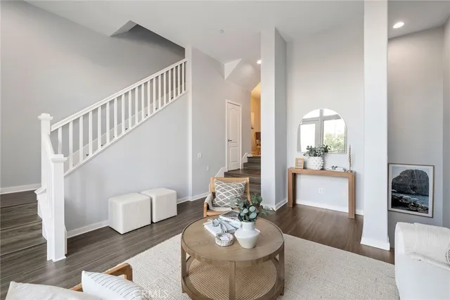 $999,000 | 5408 West 149th Place, Unit 4, Hawthorne, CA 90250