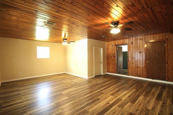 223 Ridge Drive Crestview, FL 32536 - Photo 36 of 44 IMG_4318