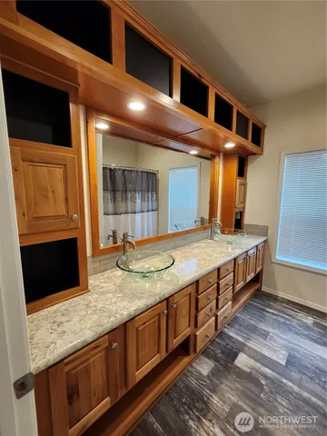 $2,300 | 642 Northeast Old Belfair Highway, Belfair, WA 98528