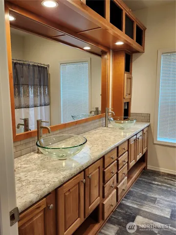 $2,300 | 642 Northeast Old Belfair Highway, Belfair, WA 98528