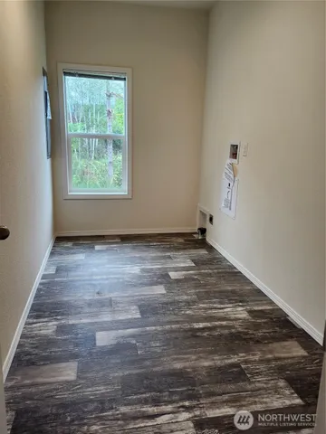 $2,300 | 642 Northeast Old Belfair Highway, Belfair, WA 98528