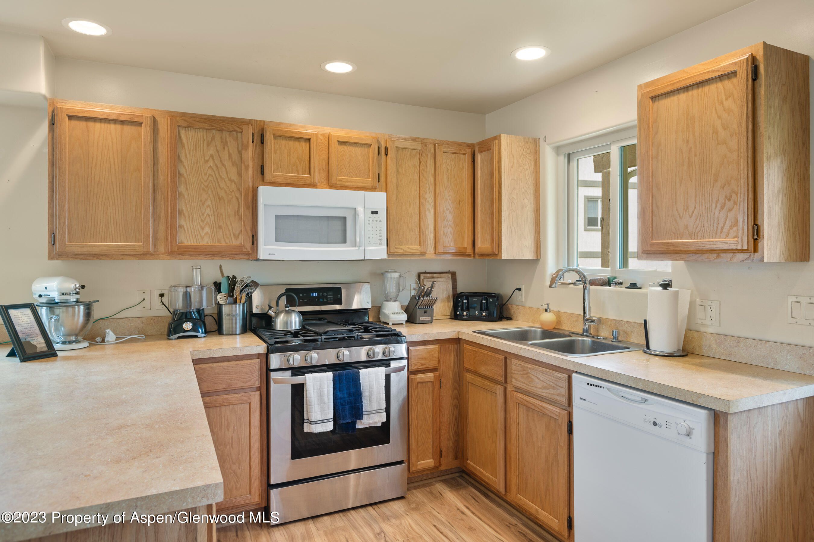 145 West 26th Street Rifle, CO 81650 - Photo 6 of 17 Kitchen