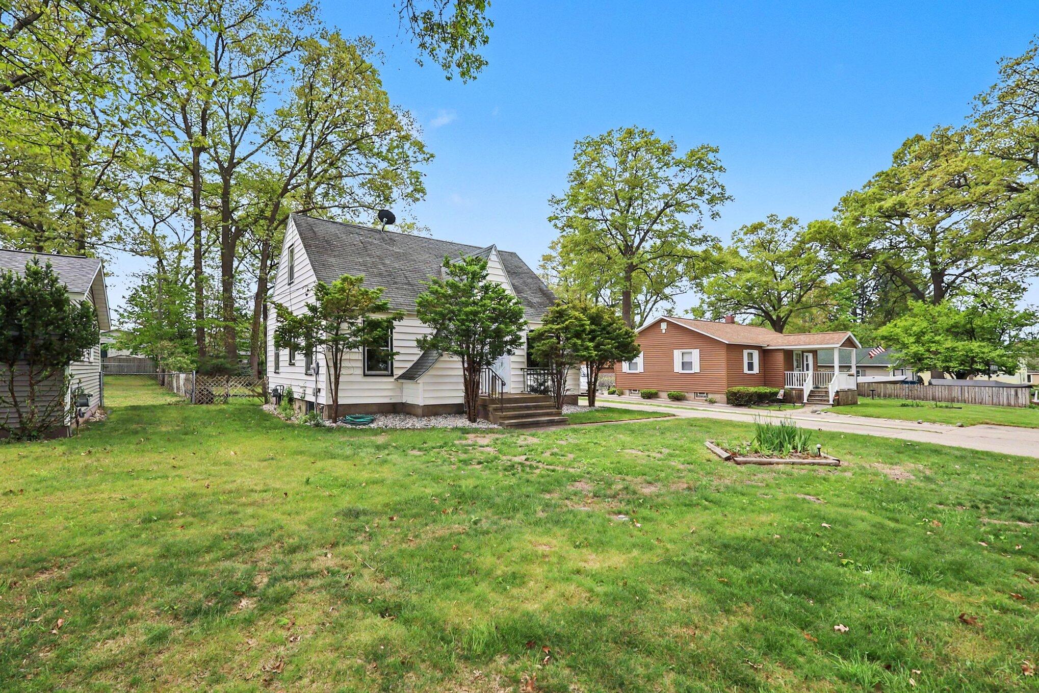 713 East Spring Street Whitehall, MI 49461 - Photo 20 of 25 023_file_7024