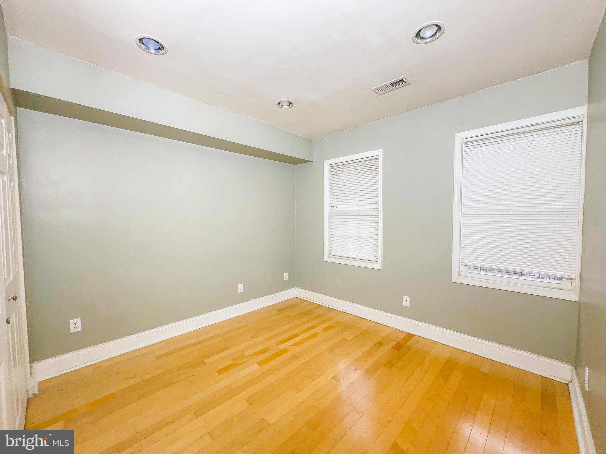 1835 D Street Northeast Washington, DC 20002 - Photo 19 of 42 a view of empty room with window