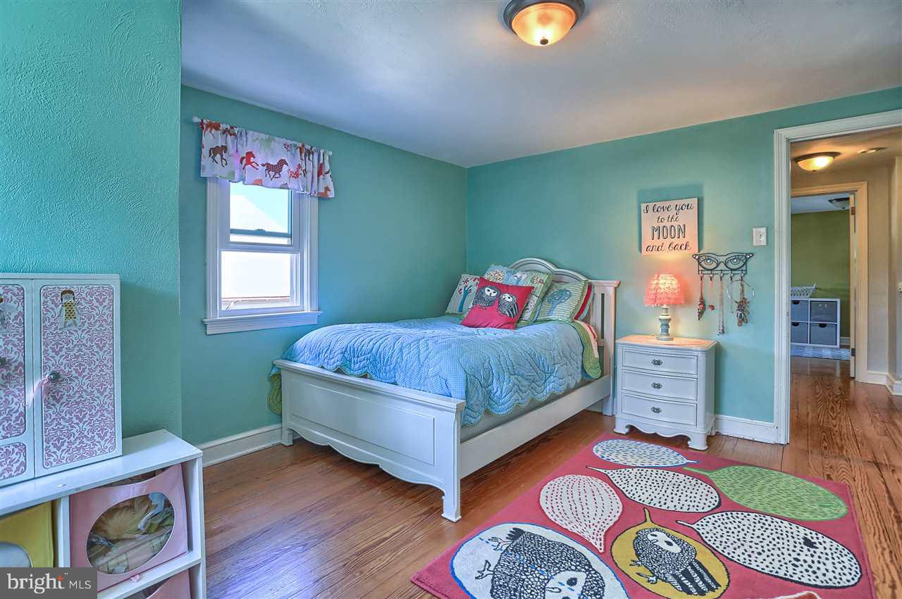 464 Edgehill Road York, PA 17403 - Photo 17 of 27