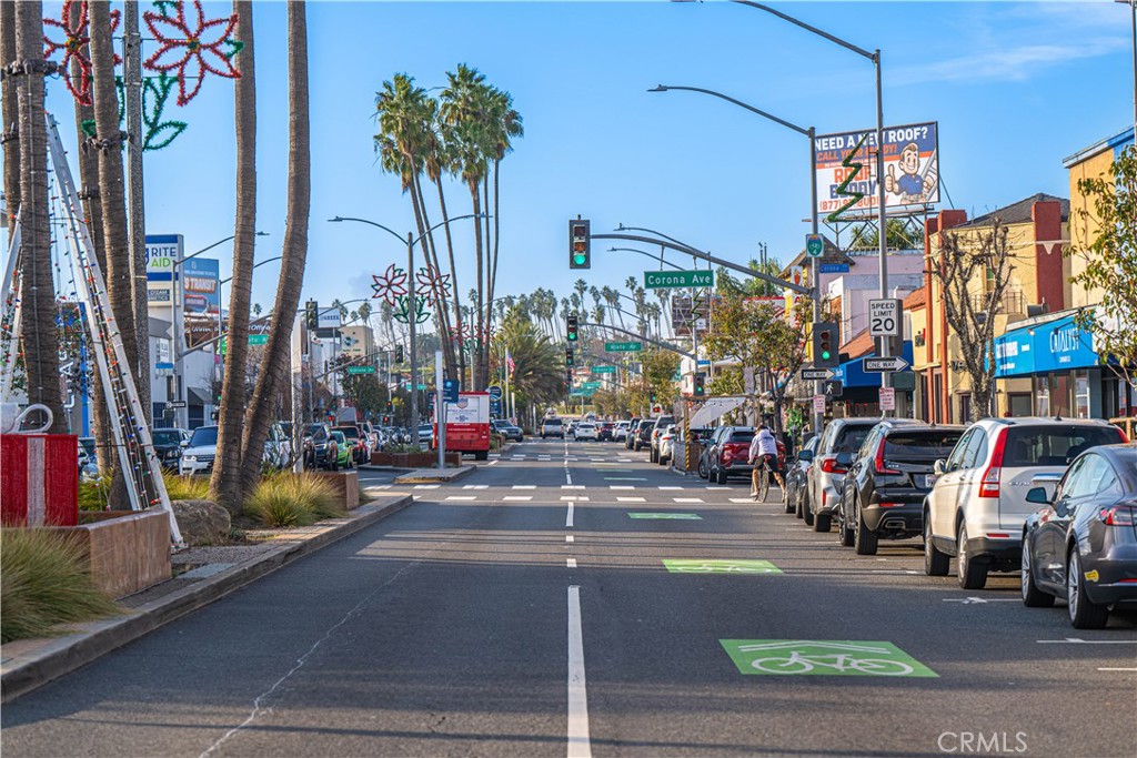4401 East Division Street Long Beach, CA 90803 - Photo 49 of 49 Walk two blocks to 2nd Street Promenade