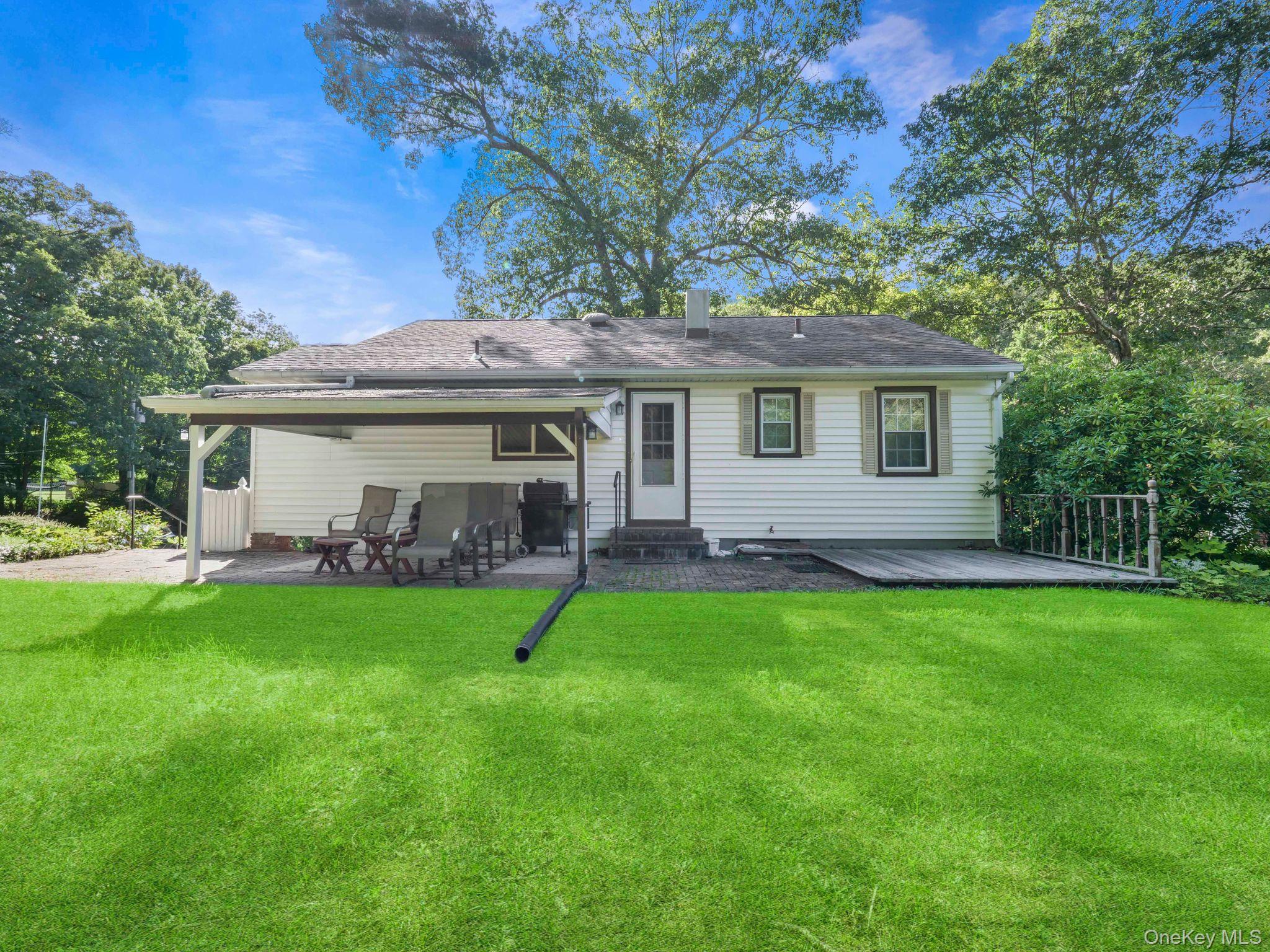 33 Mountain Road Tuxedo Park, NY 10987 - Photo 8 of 25