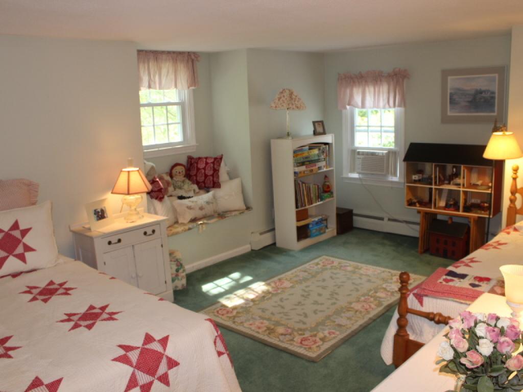 177 Hillwinds Road Brattleboro, VT 05301 - Photo 14 of 33