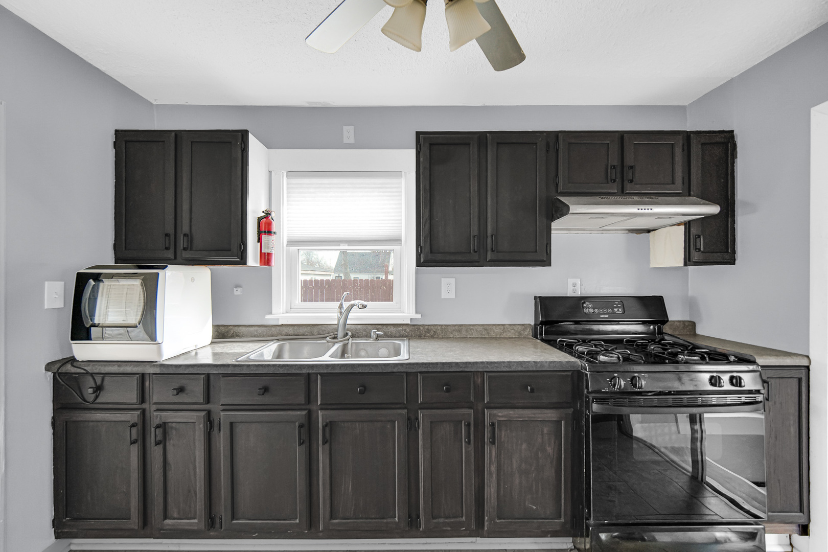 4519 152nd Street Midlothian, IL 60445 - Photo 6 of 17