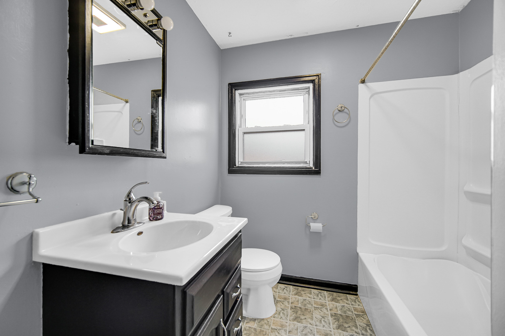 4519 152nd Street Midlothian, IL 60445 - Photo 9 of 17