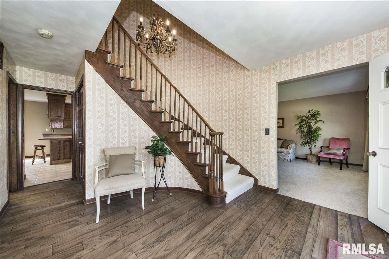 64 Hickory Ridge Drive Morton, IL 61550 - Photo 4 of 36 Gallery Image 4