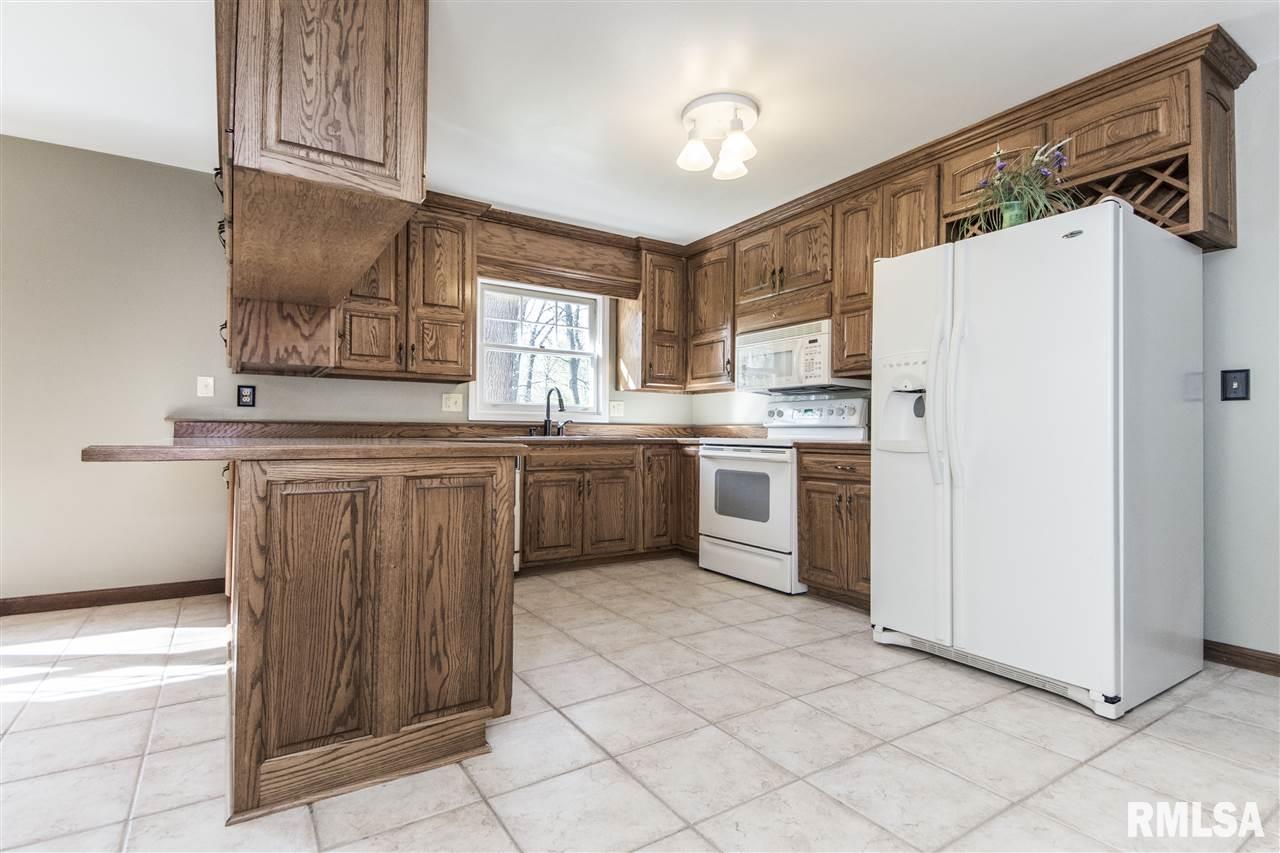 64 Hickory Ridge Drive Morton, IL 61550 - Photo 7 of 36 Gallery Image 7