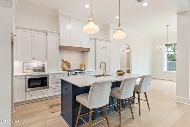 $485,000 | 102 Sanctuary Lane, Lafayette, LA 70503