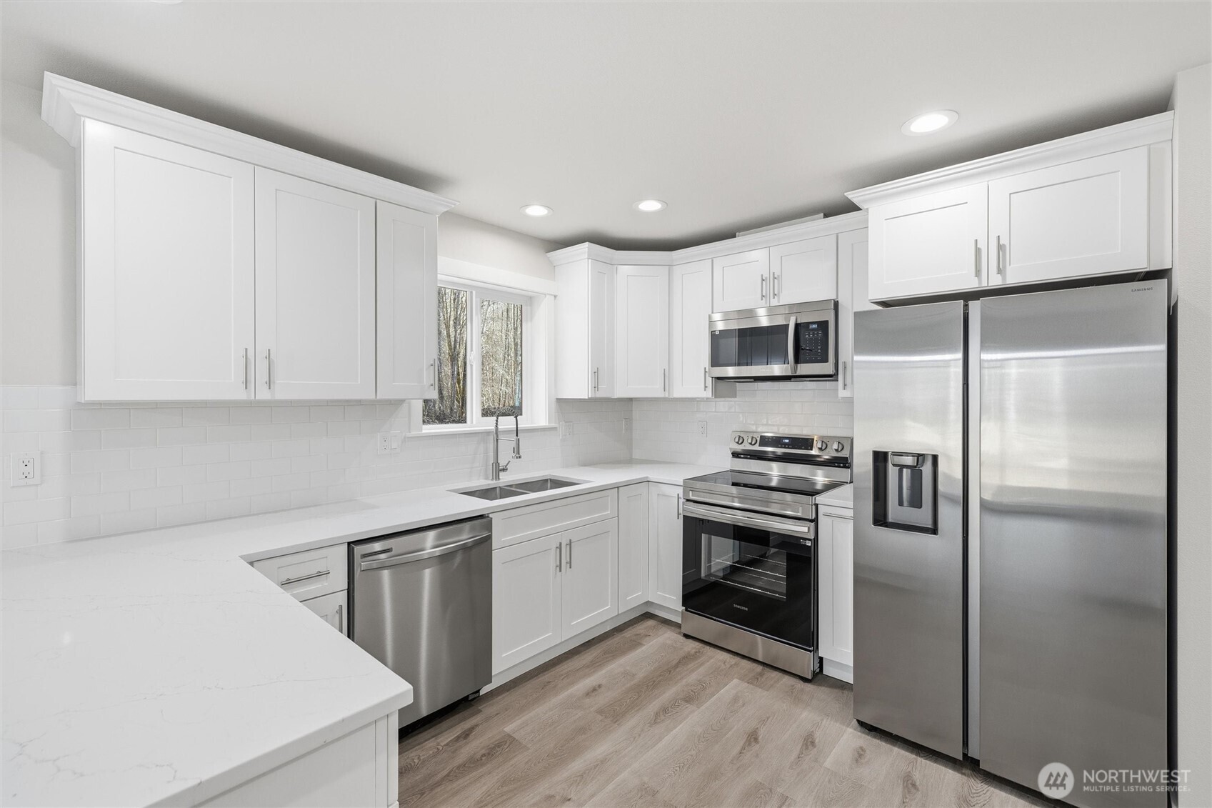 6494 Watson Loop Maple Falls, WA 98266 - Photo 8 of 25