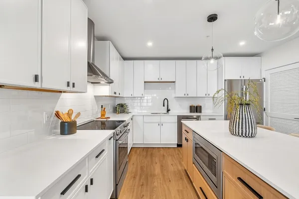$772,900 | 20 Audubon Way, Unit 203, Canton, MA 02021