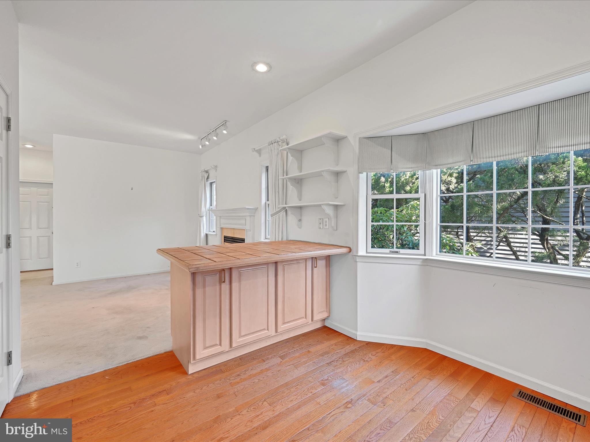 520 Waterside Circle Lebanon, PA 17042 - Photo 15 of 35 a kitchen with wooden floors and window
