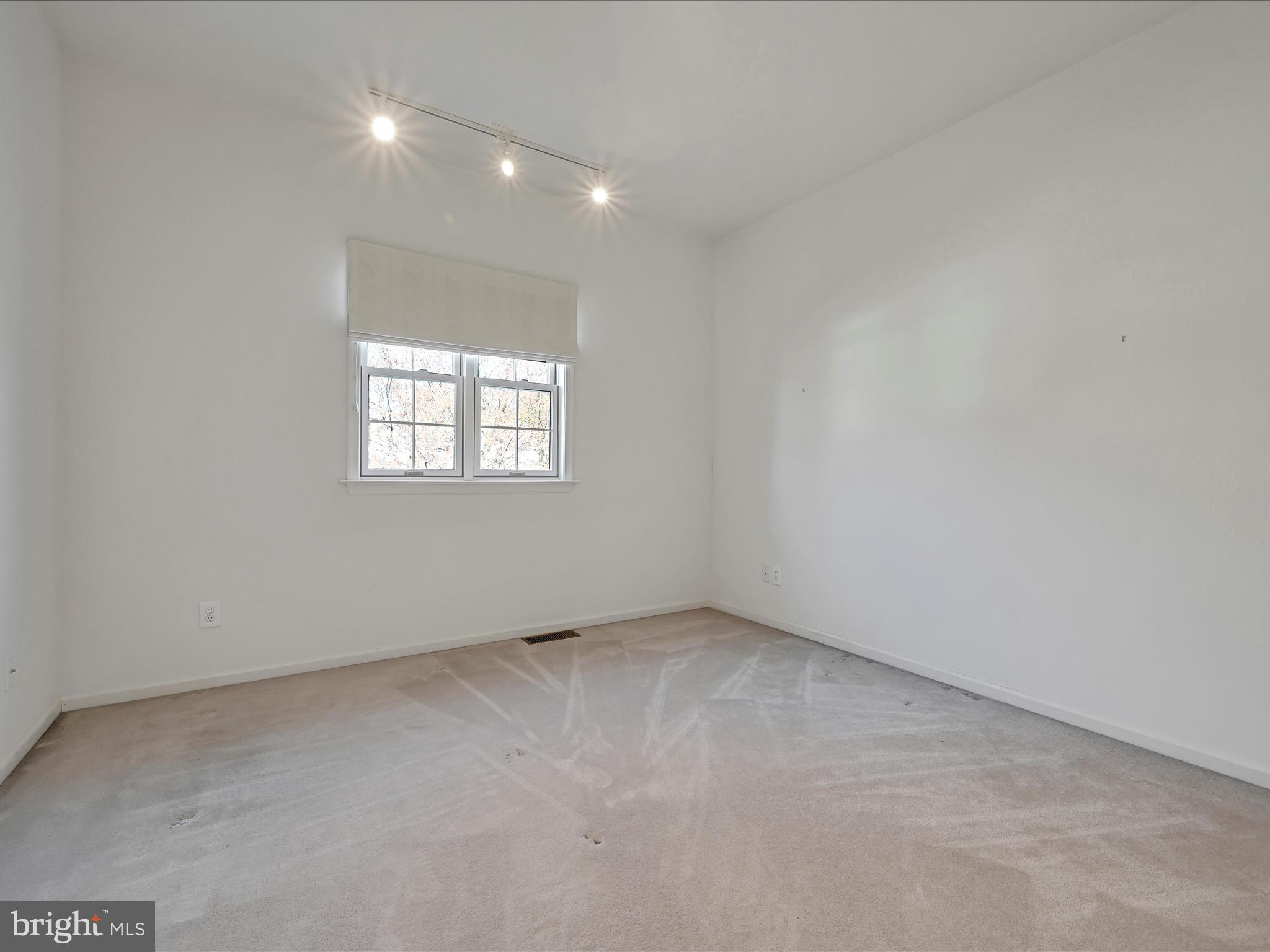 520 Waterside Circle Lebanon, PA 17042 - Photo 25 of 35 an empty room with windows