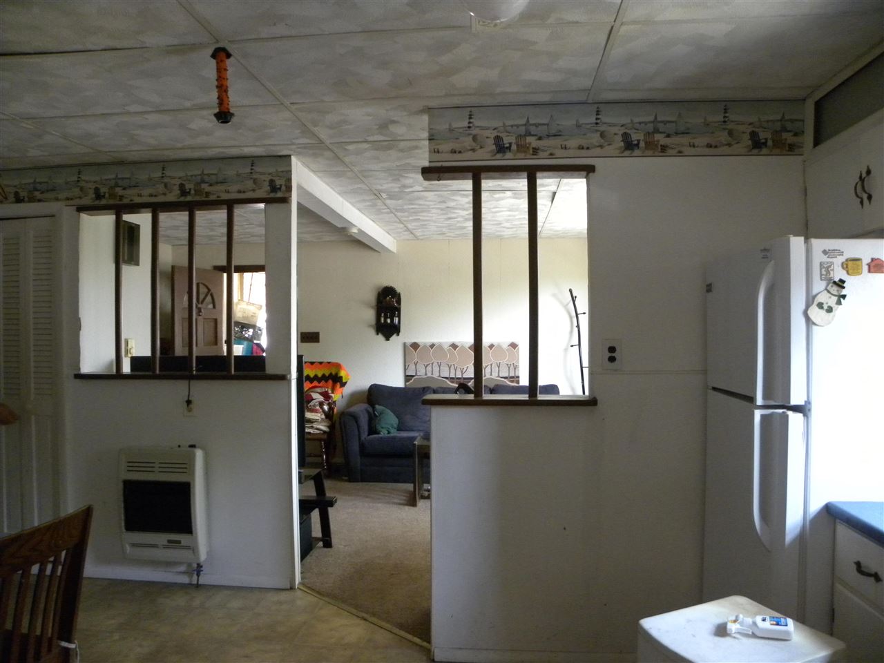 52 Warwick Road Villas, NJ 08251 - Photo 8 of 20 a very nice looking room with a large window