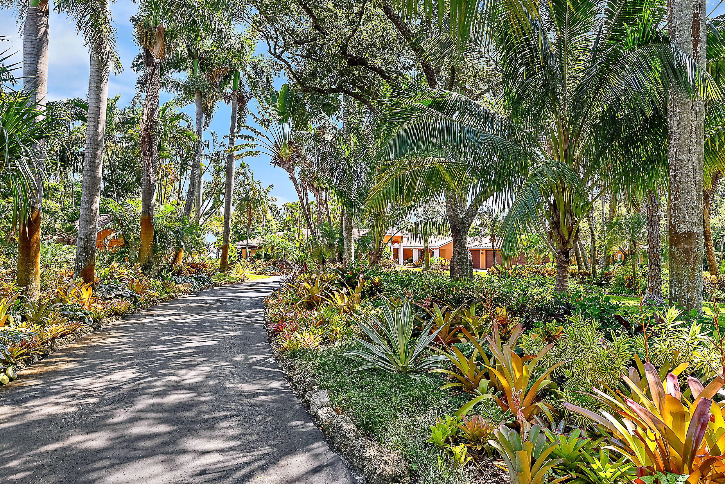 5900 Pennock Point Road Jupiter, FL 33458 - Photo 13 of 21 a night view of a yard